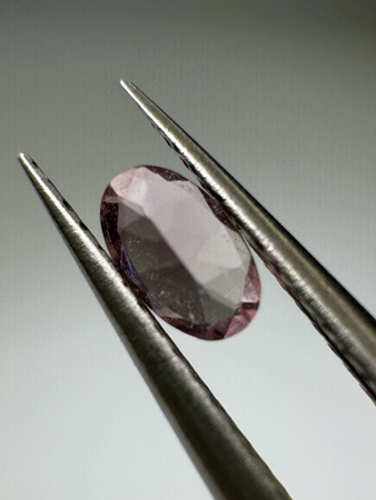 Turmalin fasetowany jasny różowy owal 5 x 3 mm