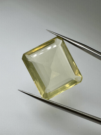 Lemon kwarc naturalny fasetowany oktagon 21 x 19 mm