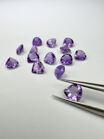 Ametyst naturalny fasetowany gruszka 6x6 mm