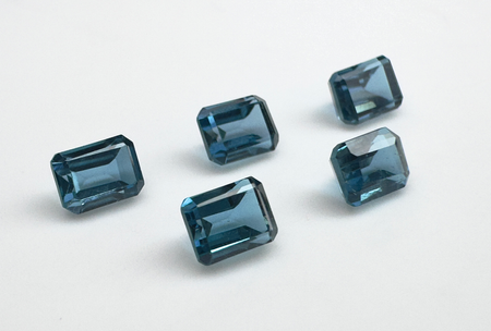 Topaz london blue oktagon fasetowany 4x3 mm