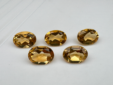 Cytryn owal fasetowany 7x5 mm