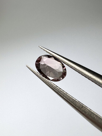 Turmalin fasetowany różowy owal 6x4 mm