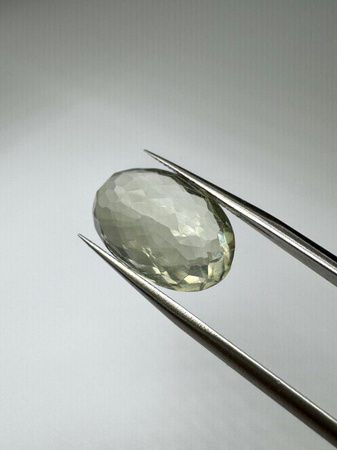 Zielony ametyst prasiolit fasetowany owal 18 x 12 mm