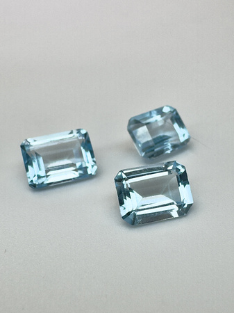 Niebieski topaz oktagon fasetowany 8x6 mm
