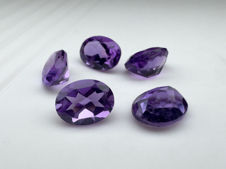 Ametyst owal fasetowany 8x6 mm
