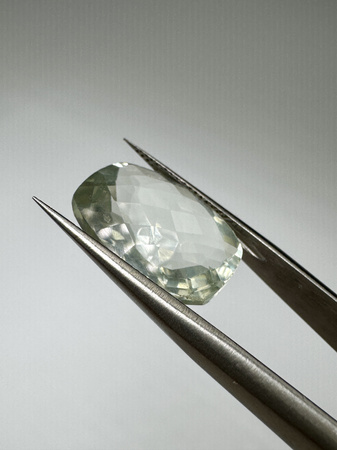 Zielony ametyst prasiolit fasetowany poduszka 16 x 12 mm