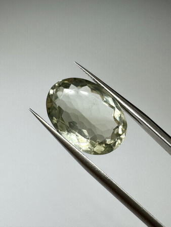 Zielony ametyst prasiolit fasetowany owal 17 x 12 mm