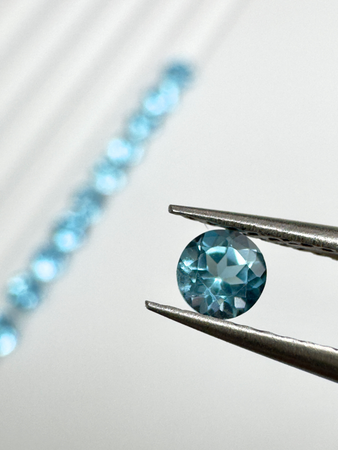 Topaz niebieski okrągły fasetowany 3 mm