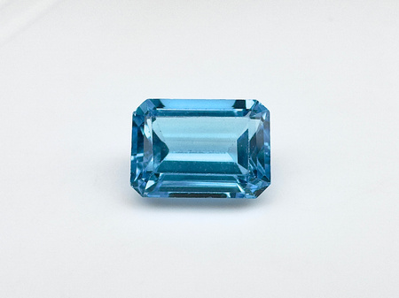 Topaz niebieski oktagon fasetowany 8x6 mm
