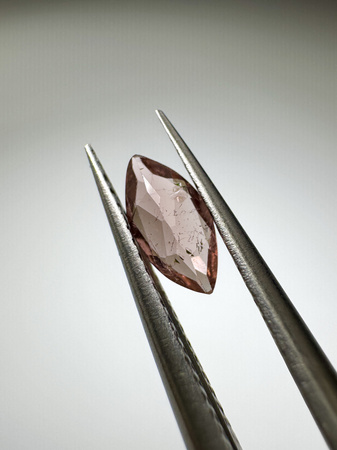 Turmalin fasetowany różowy markiza 6,74 x 3,3 mm