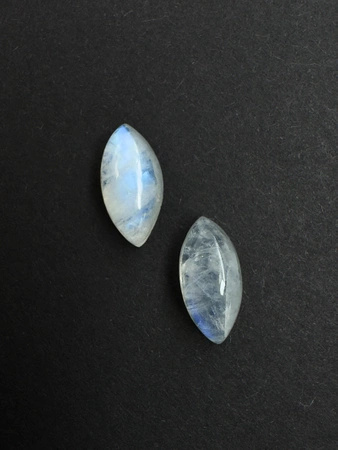 Moonstone rainbow kamień księżycowy para markiza 14x7 mm