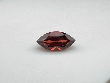 Granat rodolit markiza fasetowany 8x4 mm