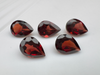 Granat rodolit gruszka fasetowany 7x5 mm