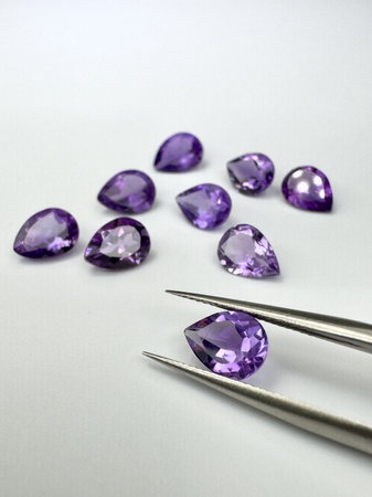 Ametyst naturalny fasetowany gruszka 8x6 mm