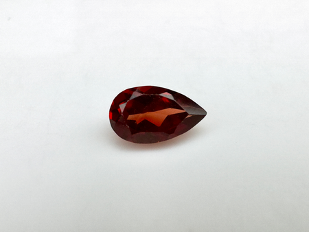 Granat rodolit gruszka fasetowany 5x3 mm