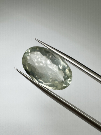 Zielony ametyst prasiolit fasetowany owal 21 x 13 mm