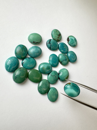 Turkus naturalny kaboszon owal 12x10 mm