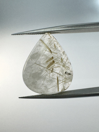 Kwarc z rutylem łezka kaboszon 20,1x16,8 mm