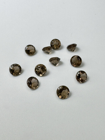 Kwarc dymny naturalny okrągły fasetowany fi 4 mm