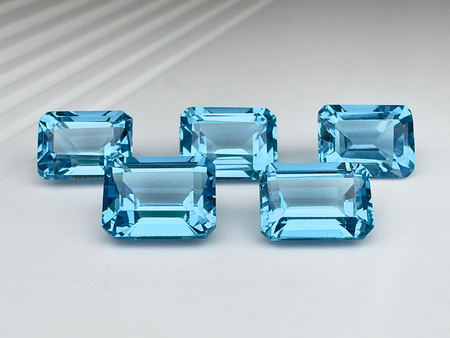 Topaz niebieski oktagon fasetowany 8x6 mm