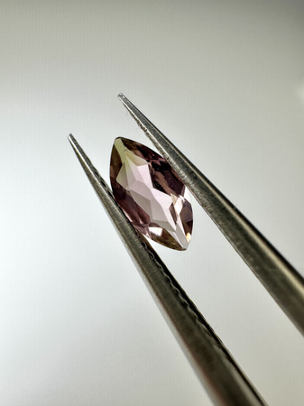 Turmalin fasetowany różowy zielony dwukolorowy markiza 7 x 3,5 mm