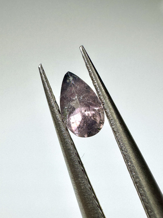 Turmalin fasetowany różowy gruszka 5 x 3 mm