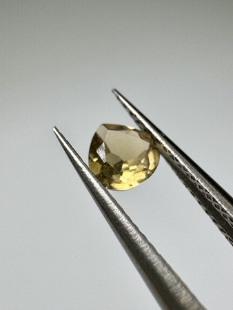 Turmalin fasetowany miedziany gruszka 4,31 x 4,31 mm