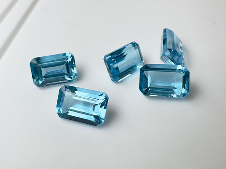 Topaz niebieski oktagon fasetowany 6x4 mm