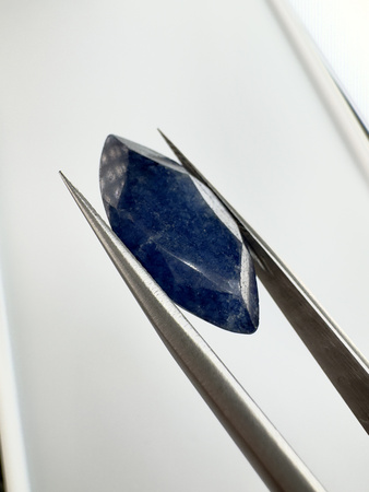 Szafir niebieski naturalny fasetowany markiza 22,6x11 mm