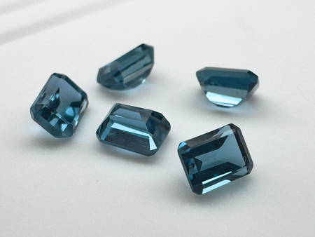 Topaz london blue oktagon fasetowany 4x3 mm
