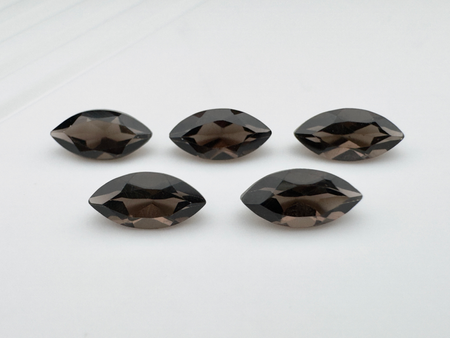 Kwarc dymny markiza fasetowany 7x3.5 mm