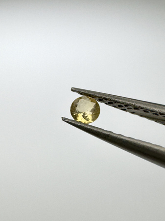 Cytryn naturalny fasetowany okrągły fi 2 mm