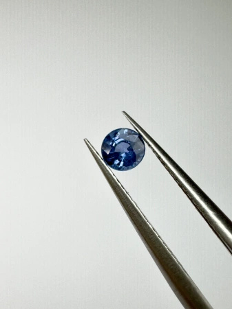 Szafir niebieski naturalny fasetowany okrągły fi 4,03 mm