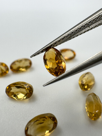 Cytryn naturalny owal fasetowany 5x3 mm