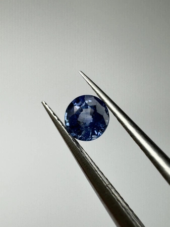Szafir niebieski naturalny fasetowany okrągły fi 4,45 mm