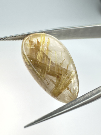 Kwarc z rutylem łezka kaboszon 19,8x11,8 mm
