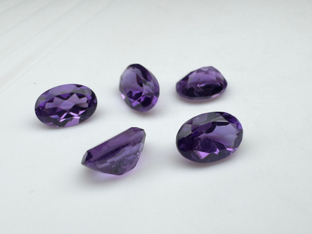 Ametyst owal fasetowany 6x4 mm