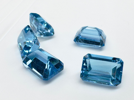 Topaz niebieski oktagon fasetowany 8x6 mm