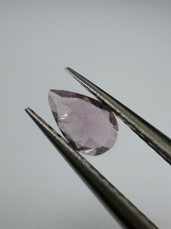Turmalin fasetowany różowy gruszka 5 x 3 mm