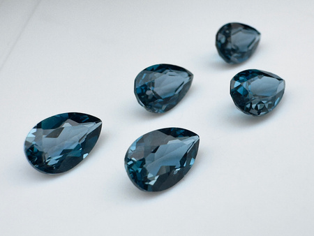 Topaz london blue gruszka fasetowany 6x4 mm