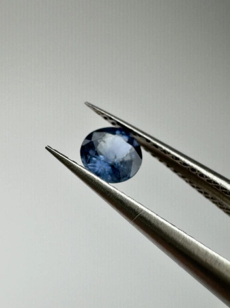 Szafir niebieski naturalny fasetowany okrągły fi 4,45 mm
