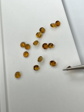 Cytryn naturalny fasetowany okrągły fi 3 mm