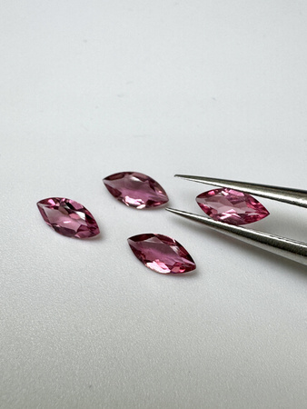 Turmalin fasetowany różowy markiza 7 x 3,5 mm