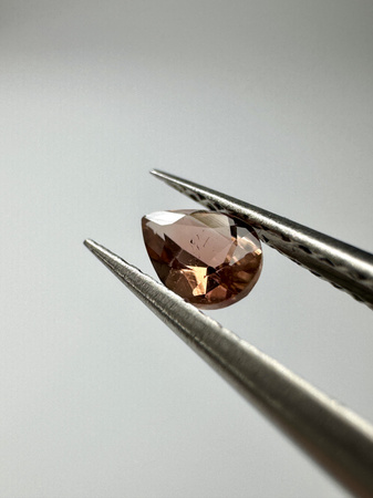 Turmalin fasetowany miedziany gruszka 4x3 mm