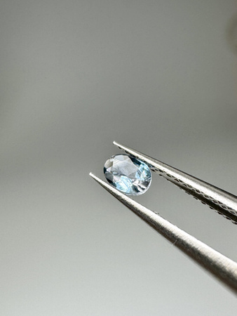 Turmalin fasetowany niebieski owal 4x3 mm