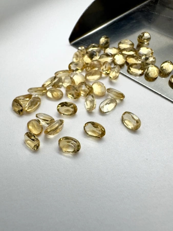 Cytryn fasetowany owal 6x4 mm