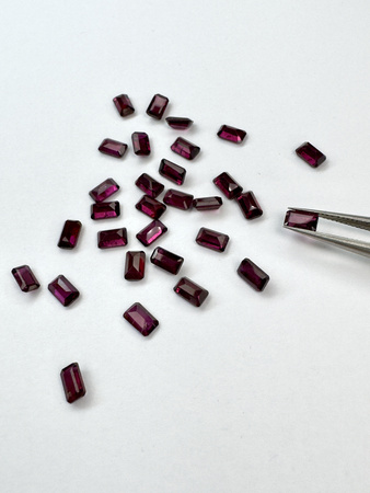 Granat rodolit  naturalny fasetowany oktagon 5x3 mm