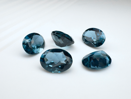 Topaz london blue owal fasetowany 8x6 mm