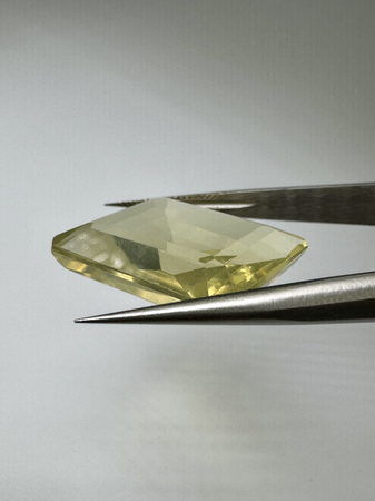 Lemon kwarc naturalny fasetowany oktagon 21 x 19 mm