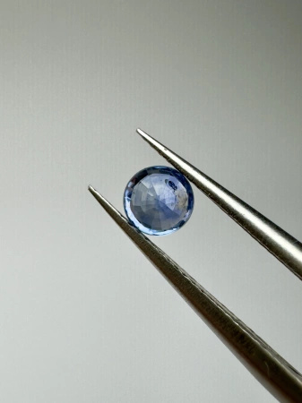 Szafir niebieski naturalny fasetowany okrągły fi 4,45 mm